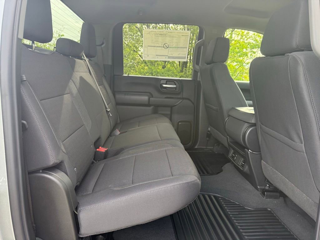 New 2026 Chevrolet Silverado 2500 Custom w/ Custom Value Package AWD/4WD image 14