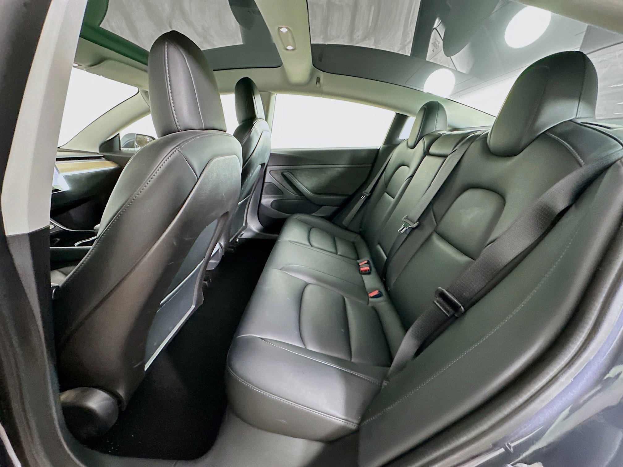 Used 2020 Tesla Model 3 Standard Range Plus image 28