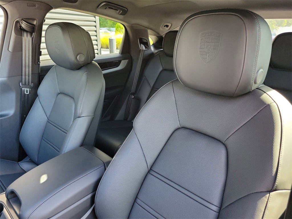 New 2026 Porsche Cayenne S image 5