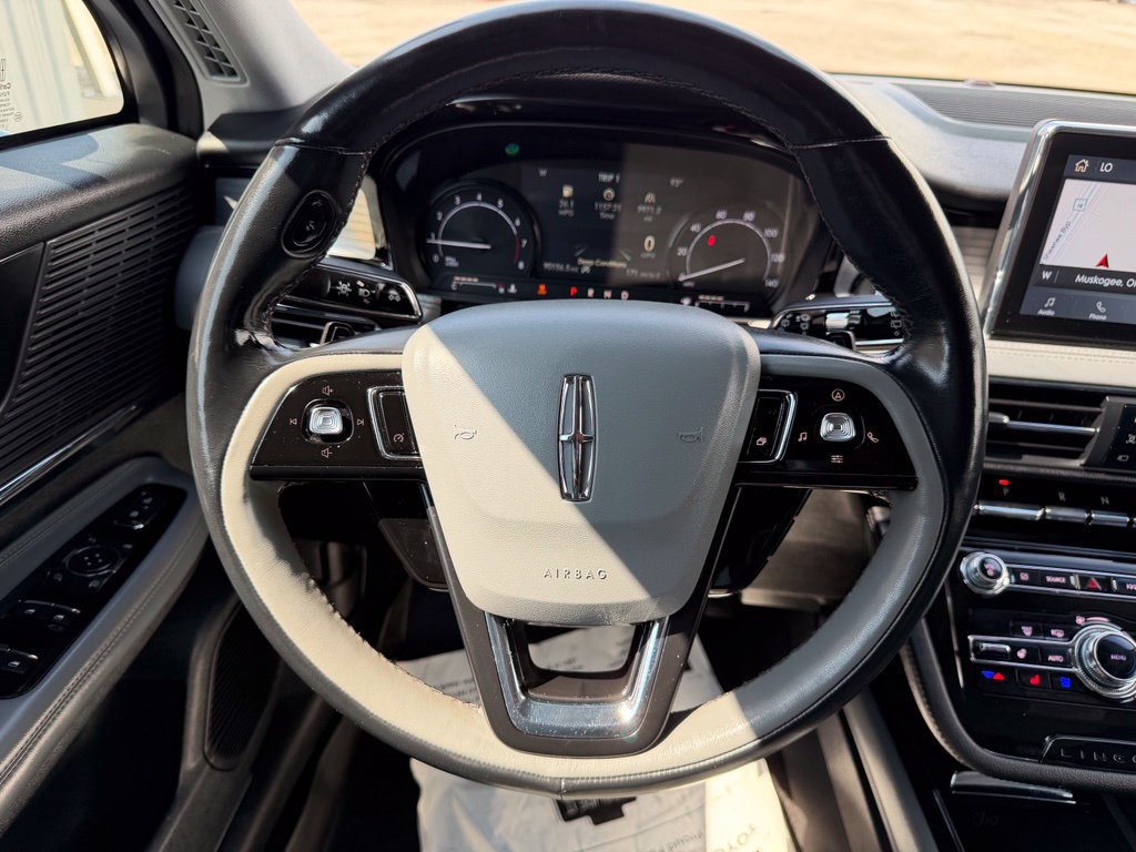 Used 2022 Lincoln Corsair AWD w/ Premium Package image 36