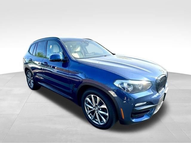 Used 2018 BMW X3 xDrive30i w/ Driving Assistance Package AWD/4WD image 11