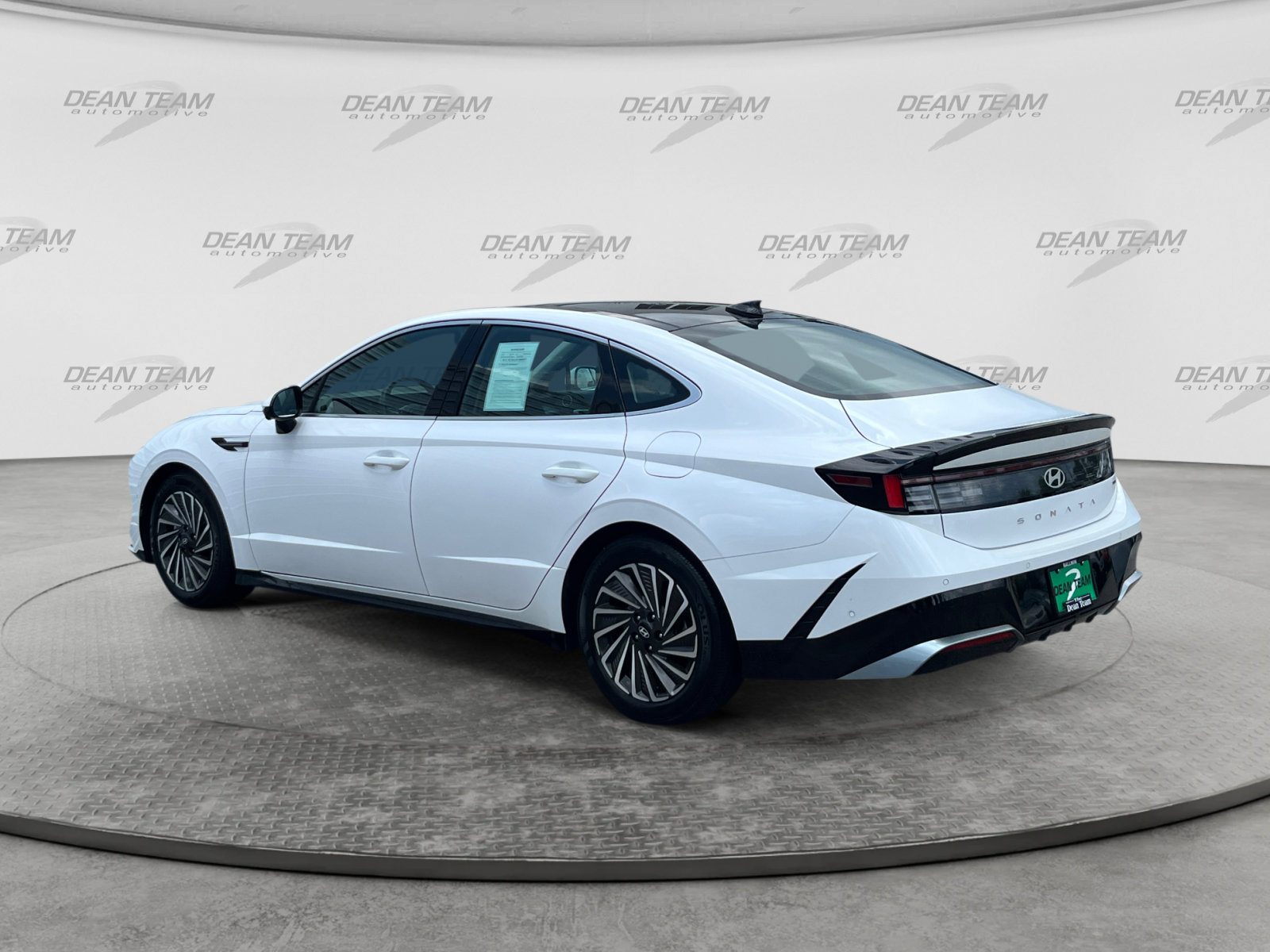 Certified 2025 Hyundai Sonata Limited FWD image 5
