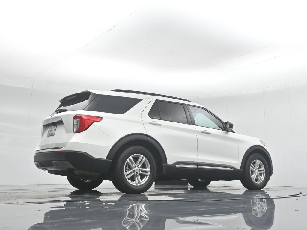 Certified 2022 Ford Explorer XLT w/ Equipment Group 202A image 55