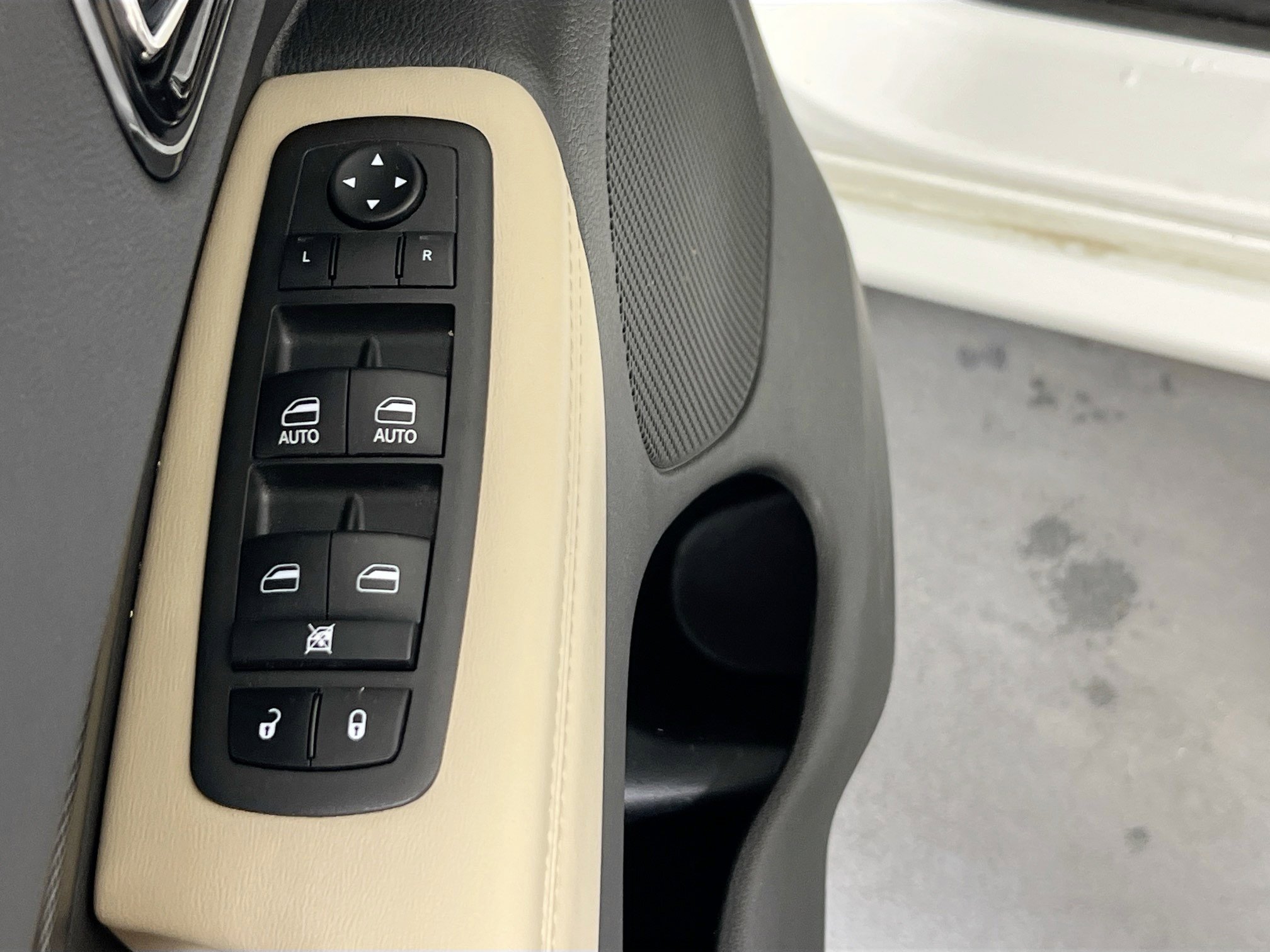 Used 2022 Dodge Durango GT image 17