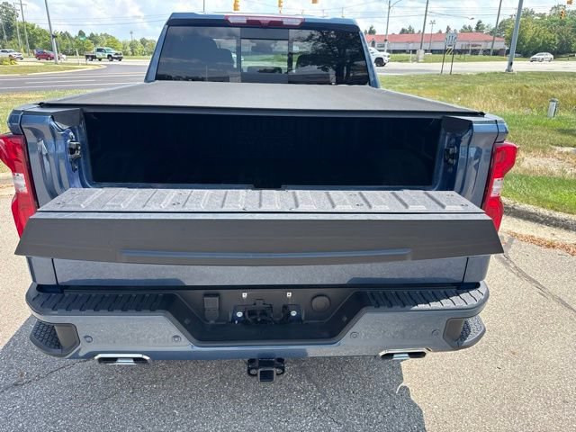 Used 2024 Chevrolet Silverado 1500 High Country w/ Z71 Off-Road Package AWD/4WD image 7