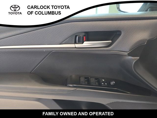 Used 2026 Toyota Camry Hybrid w/ Convenience Package FWD image 11