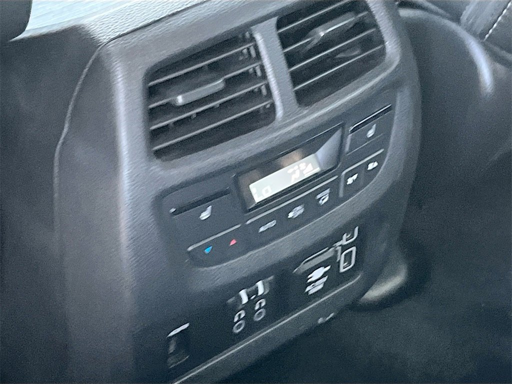 Used 2020 Honda Pilot Touring image 27