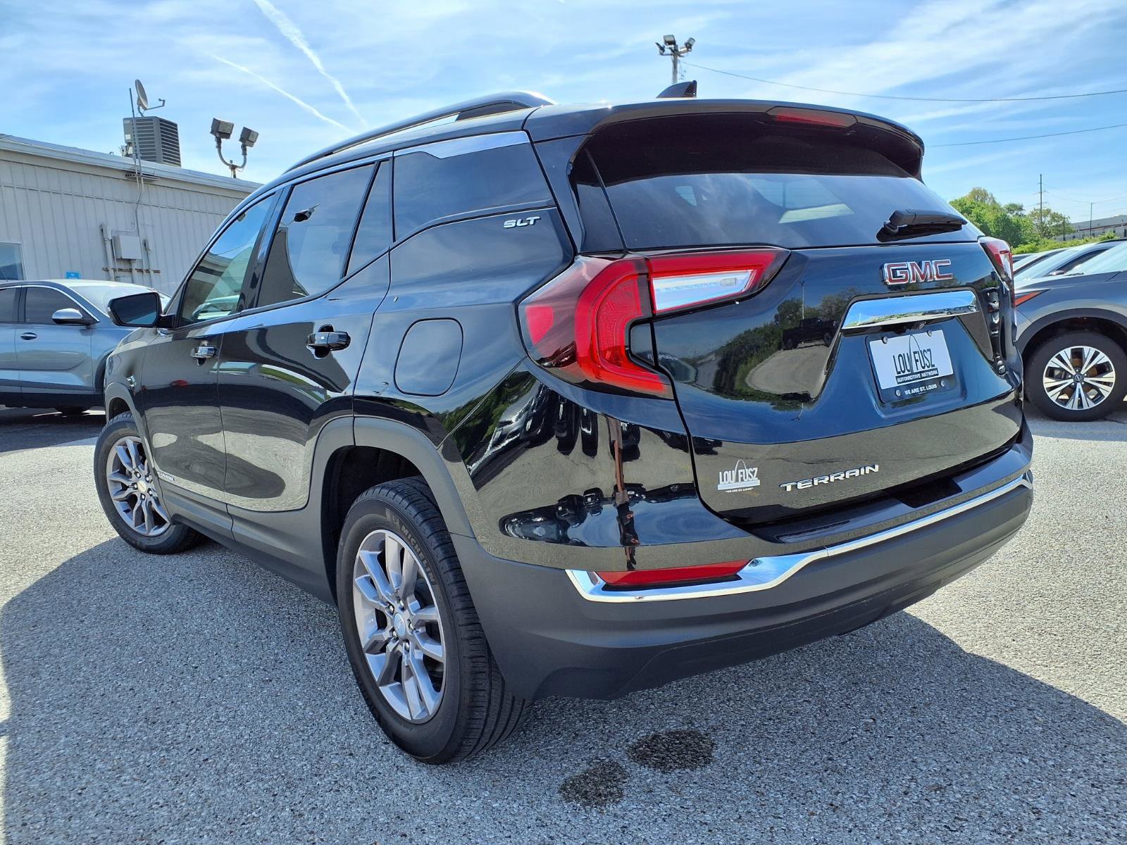 Used 2023 GMC Terrain SLT FWD image 38