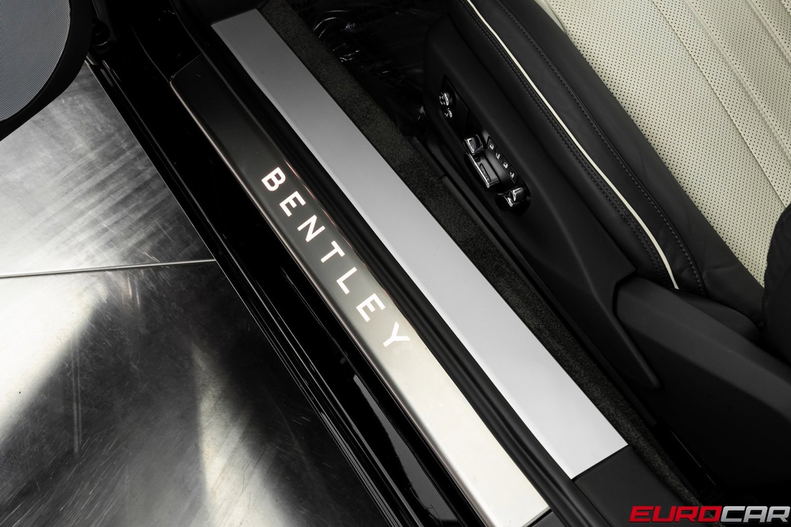 Used 2023 Bentley Continental GT Mulliner image 44