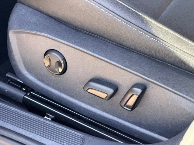 Used 2024 Volkswagen Jetta SE image 7