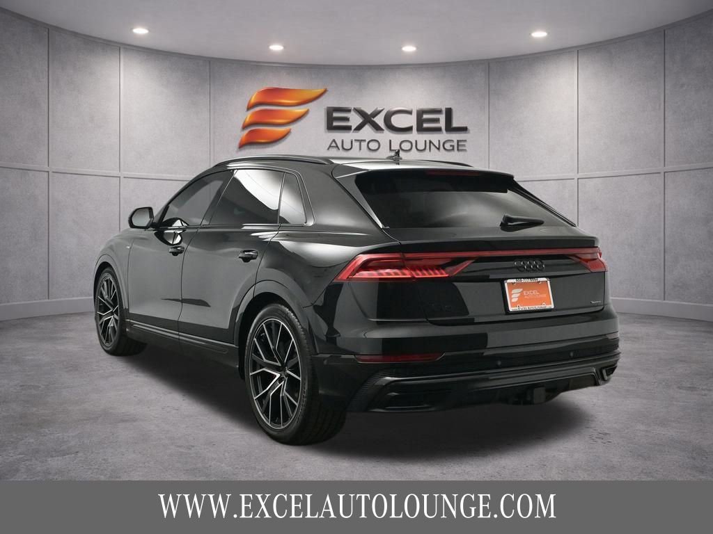Used 2023 Audi Q8 Prestige w/ Prestige Package AWD/4WD image 5