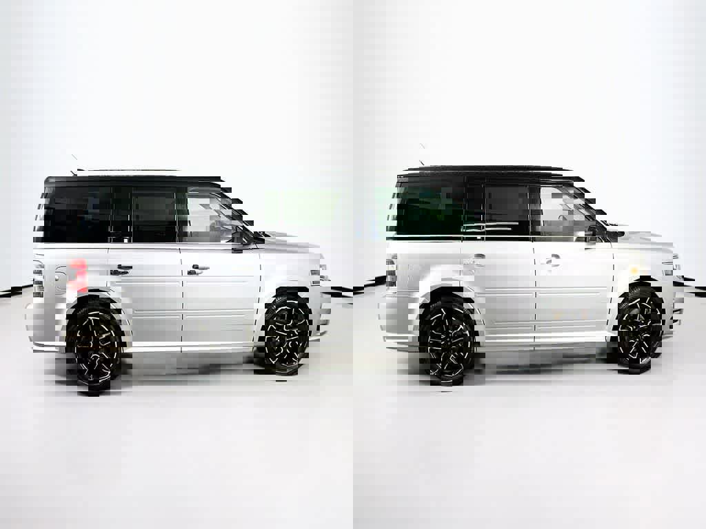 Used 2013 Ford Flex Limited image 25