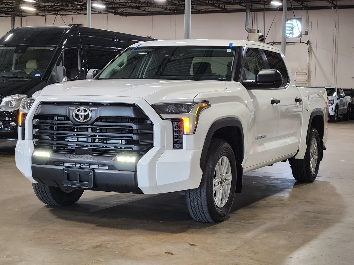 Used 2024 Toyota Tundra SR5 RWD image 4