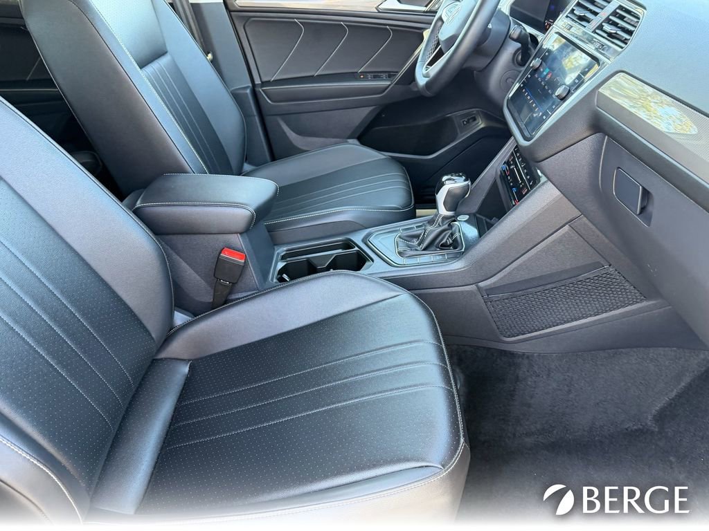 Used 2024 Volkswagen Tiguan Wolfsburg Edition image 13