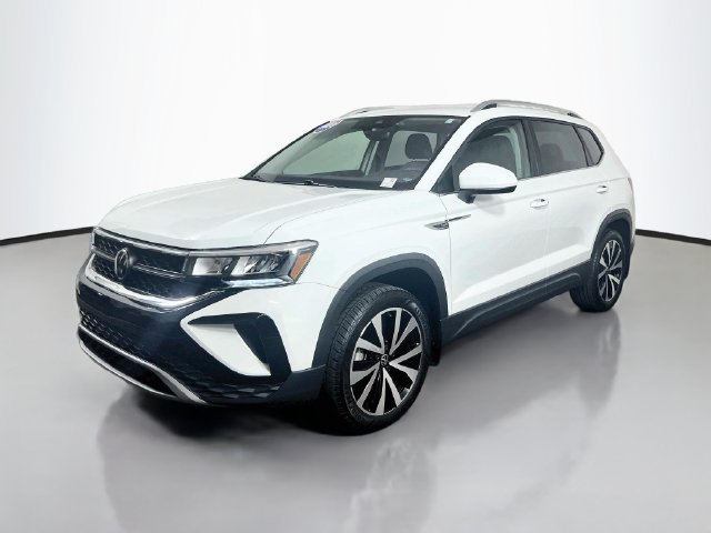 Used 2023 Volkswagen Taos SE FWD image 5