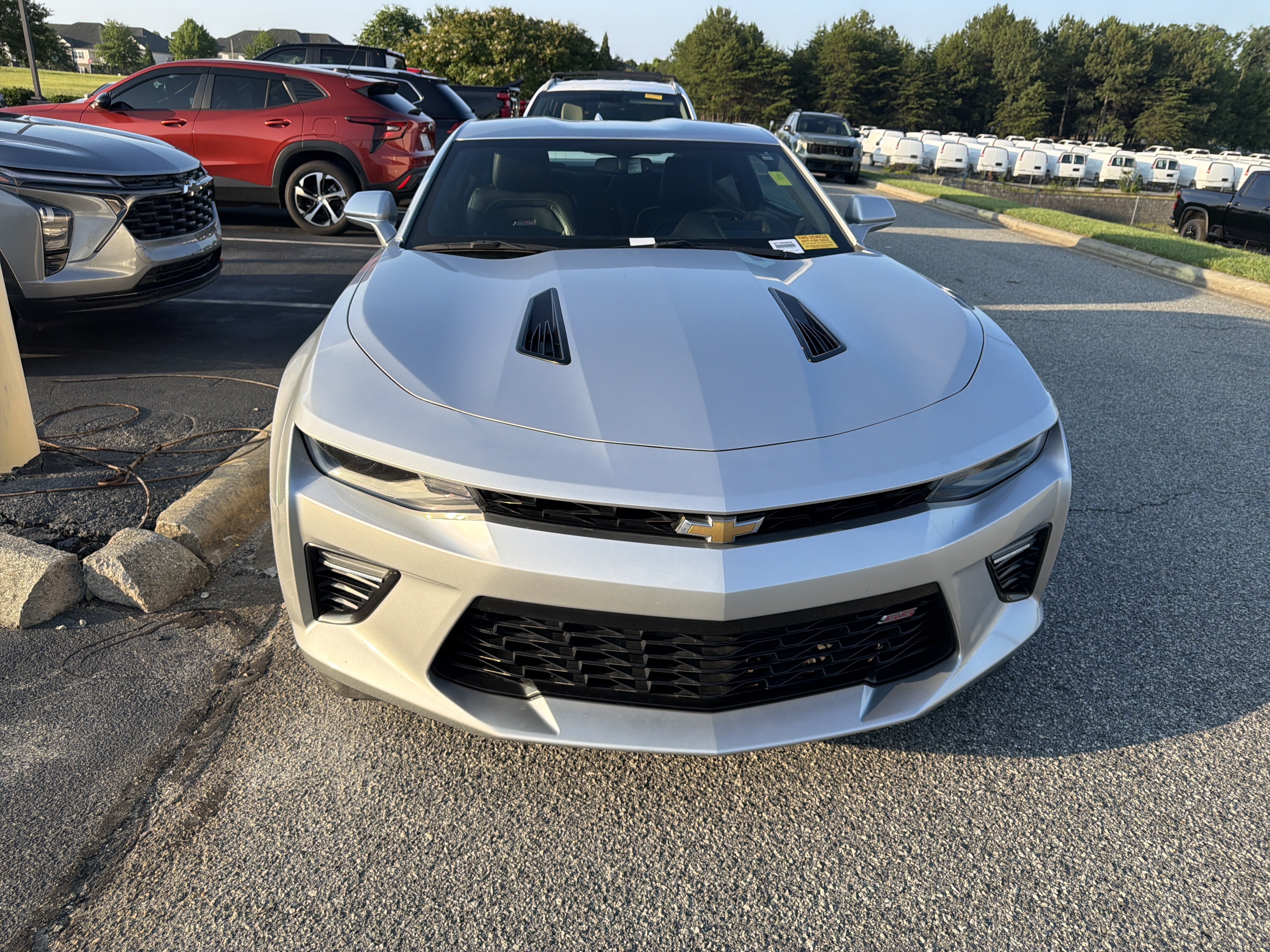Used 2018 Chevrolet Camaro SS w/ LPO RS/SS Interior Package RWD image 3