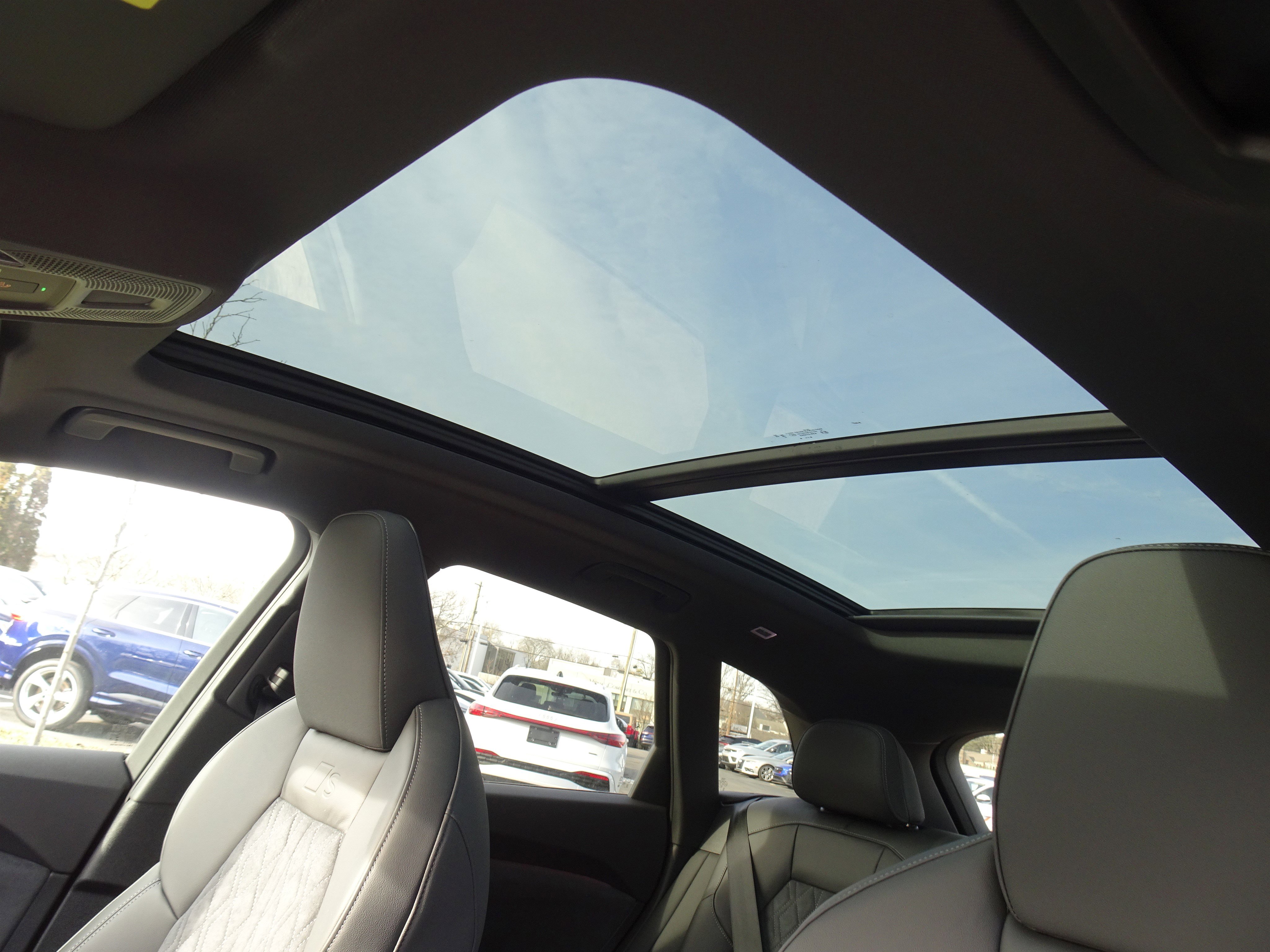 New 2025 Audi SQ5 Premium Plus image 11