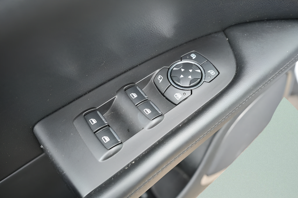 Used 2023 Lincoln Nautilus Reserve AWD/4WD image 24