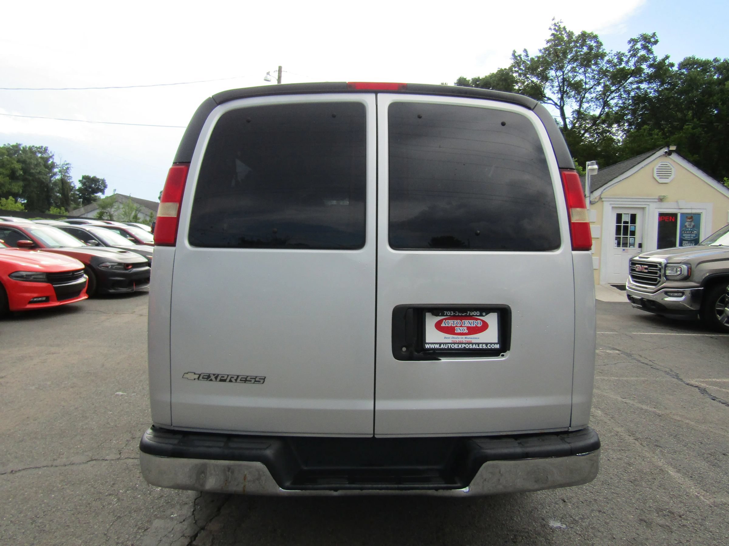 Used 2012 Chevrolet Express 3500 LT w/ LT Preferred Equipment Group RWD image 6