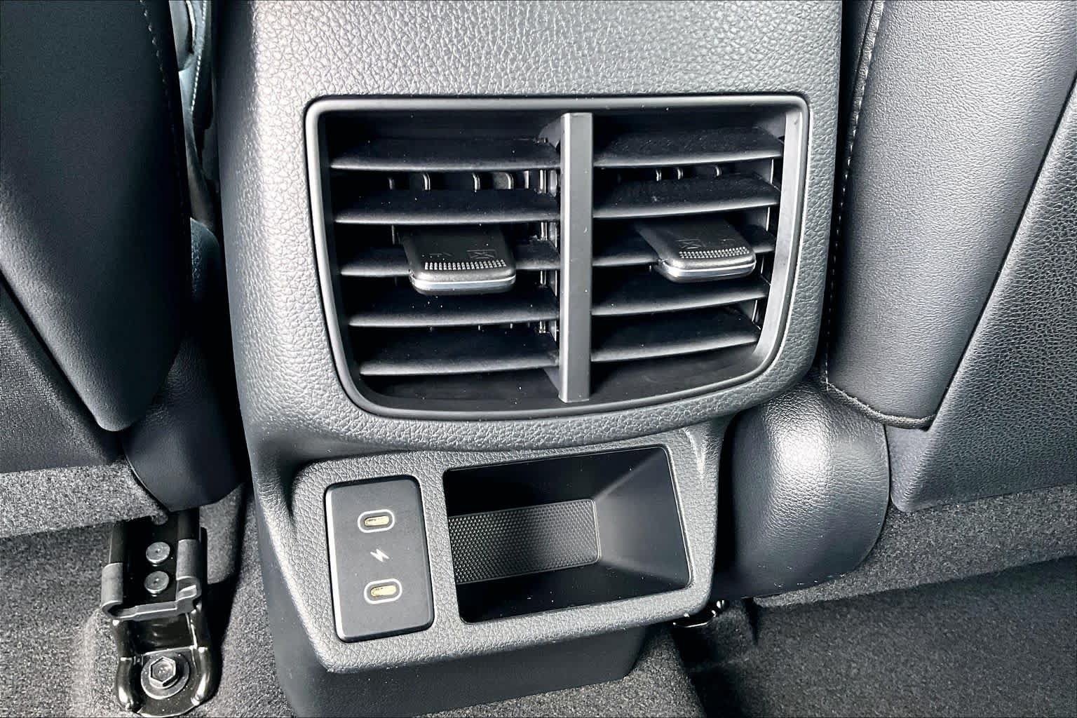 Used 2024 Kia Seltos S FWD image 32
