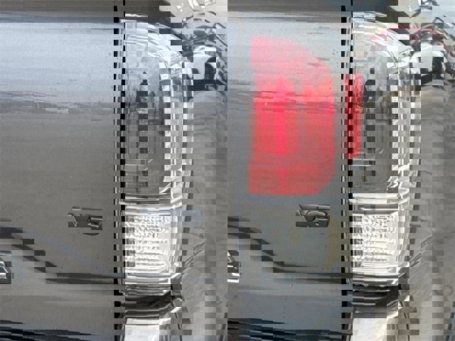 Used 2021 Toyota Tacoma TRD Off-Road image 6