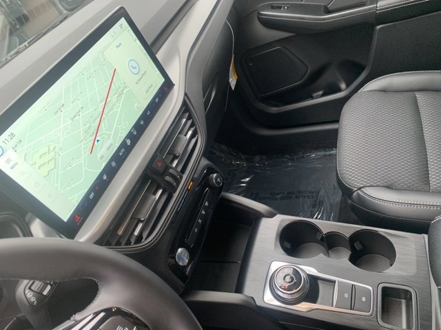 New 2025 Ford Escape SE w/ Class II Trailer Tow Package image 21