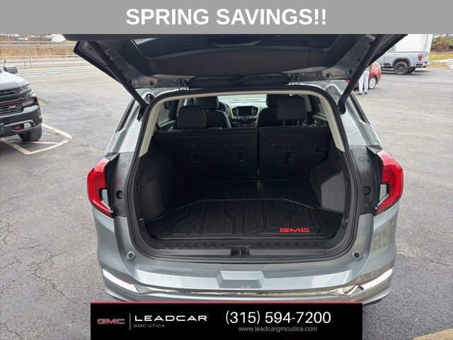 Used 2023 GMC Terrain Denali w/ Denali Premium Package image 15