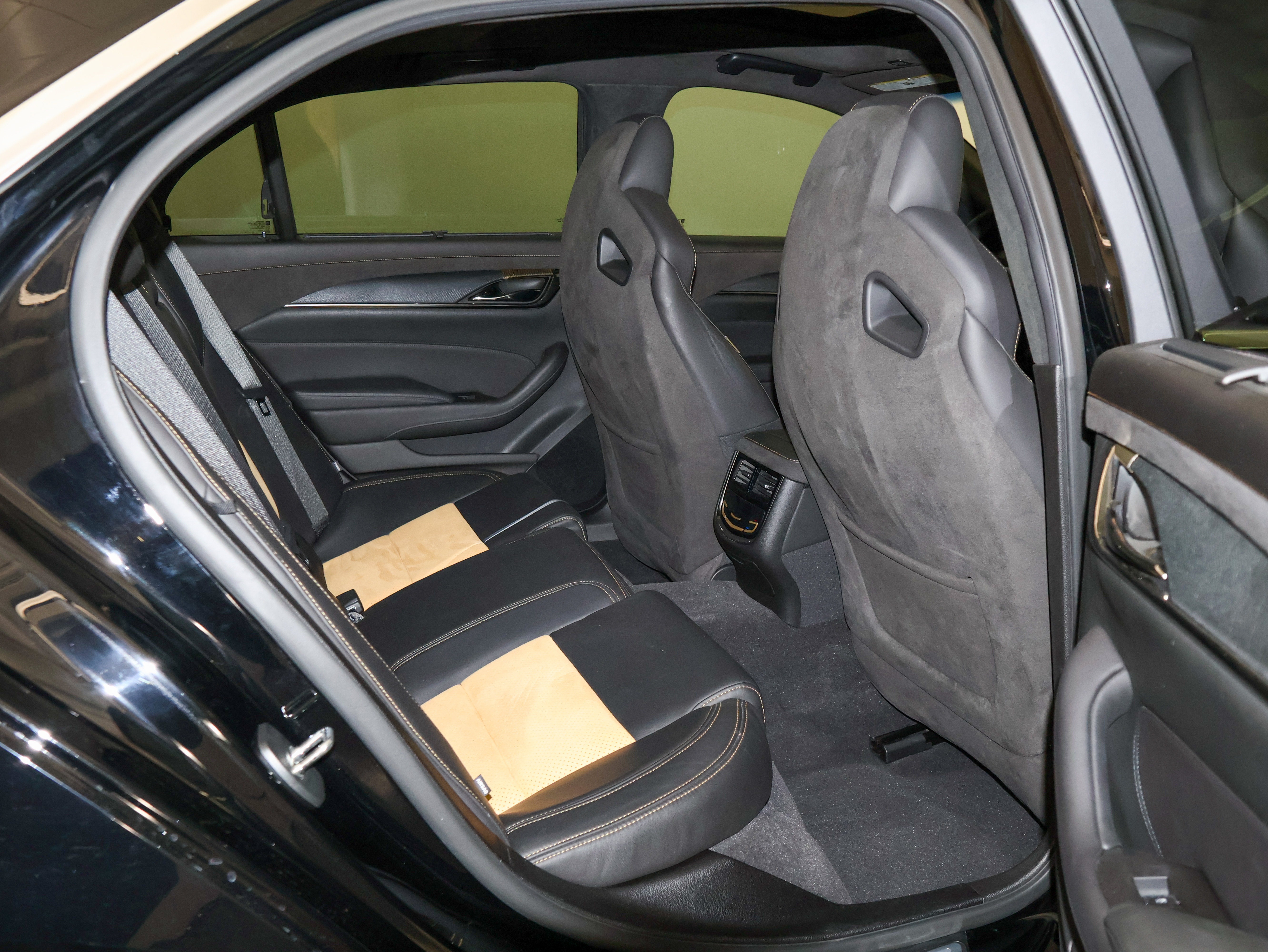 Used 2016 Cadillac CTS V w/ Carbon Fiber Package RWD image 49