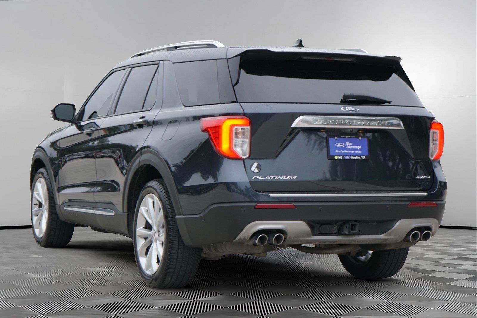 Used 2022 Ford Explorer Platinum w/ Equipment Group 601A AWD/4WD image 6