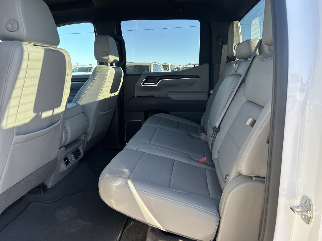 Certified 2026 GMC Sierra 1500 SLT RWD image 23