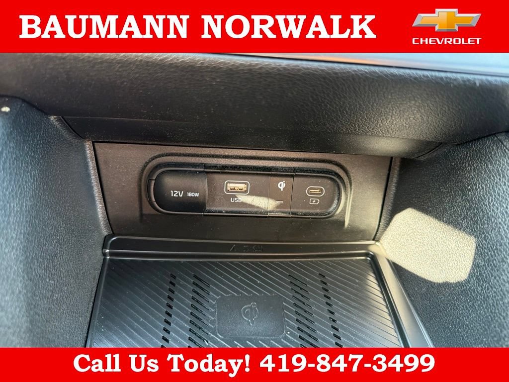 Used 2025 Kia Sportage EX FWD image 37