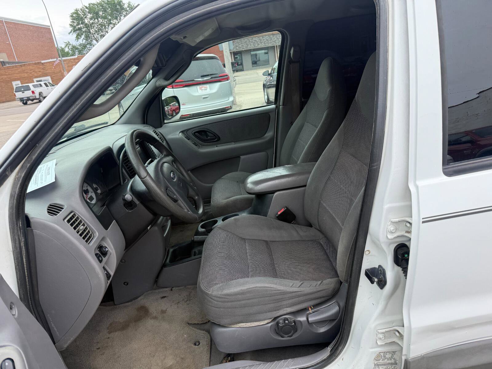 Used 2001 Ford Escape XLT AWD/4WD image 10