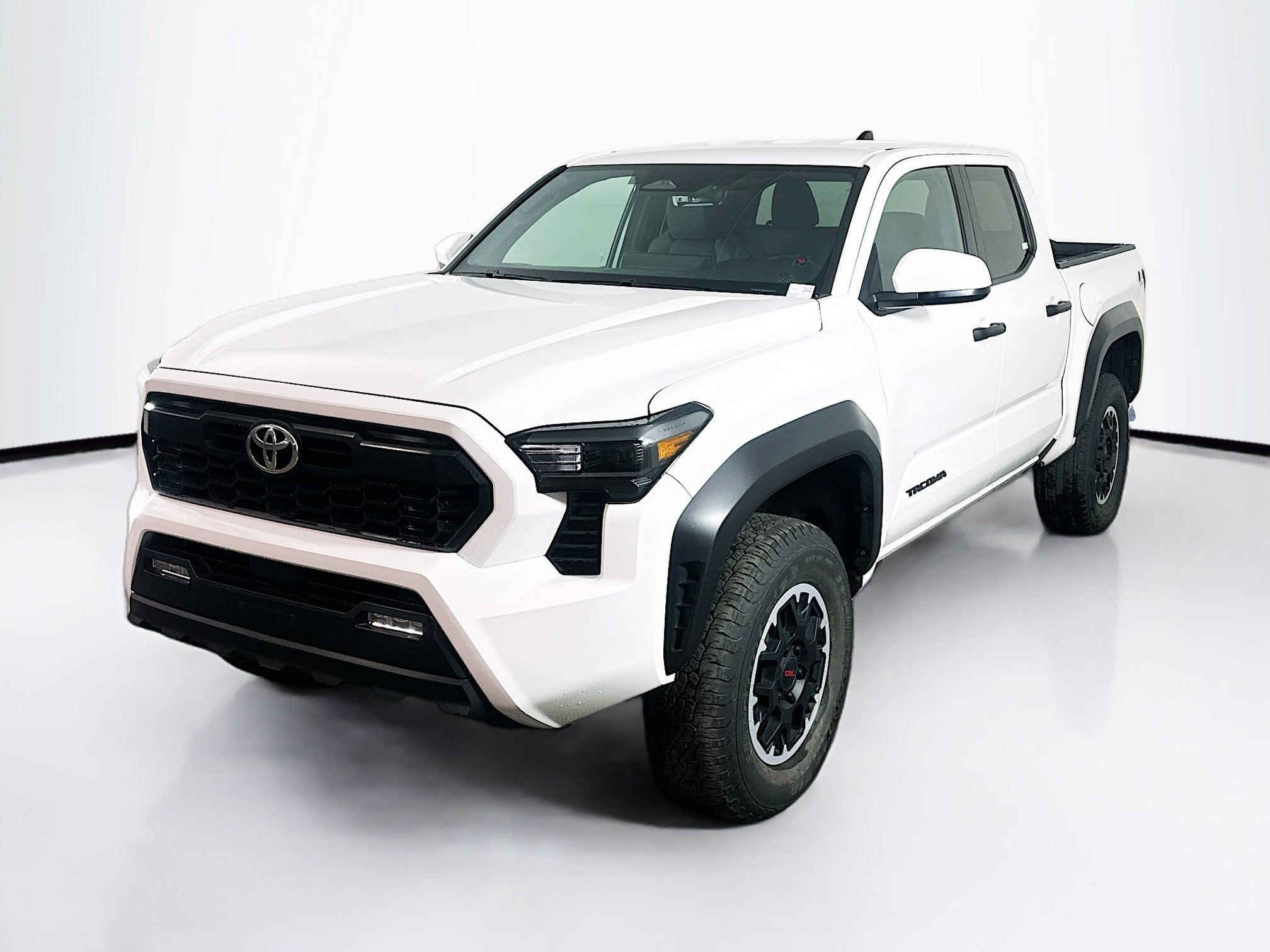 Used 2024 Toyota Tacoma TRD Off-Road AWD/4WD image 3