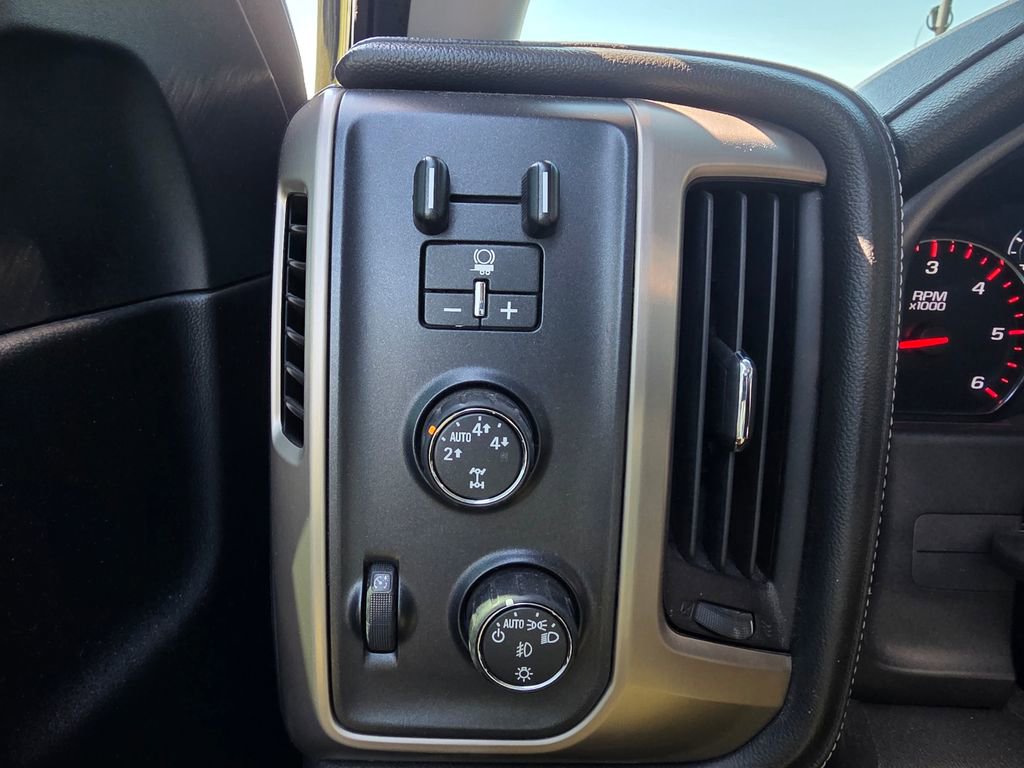 Used 2016 GMC Sierra 1500 Denali w/ Denali Ultimate Package AWD/4WD image 13