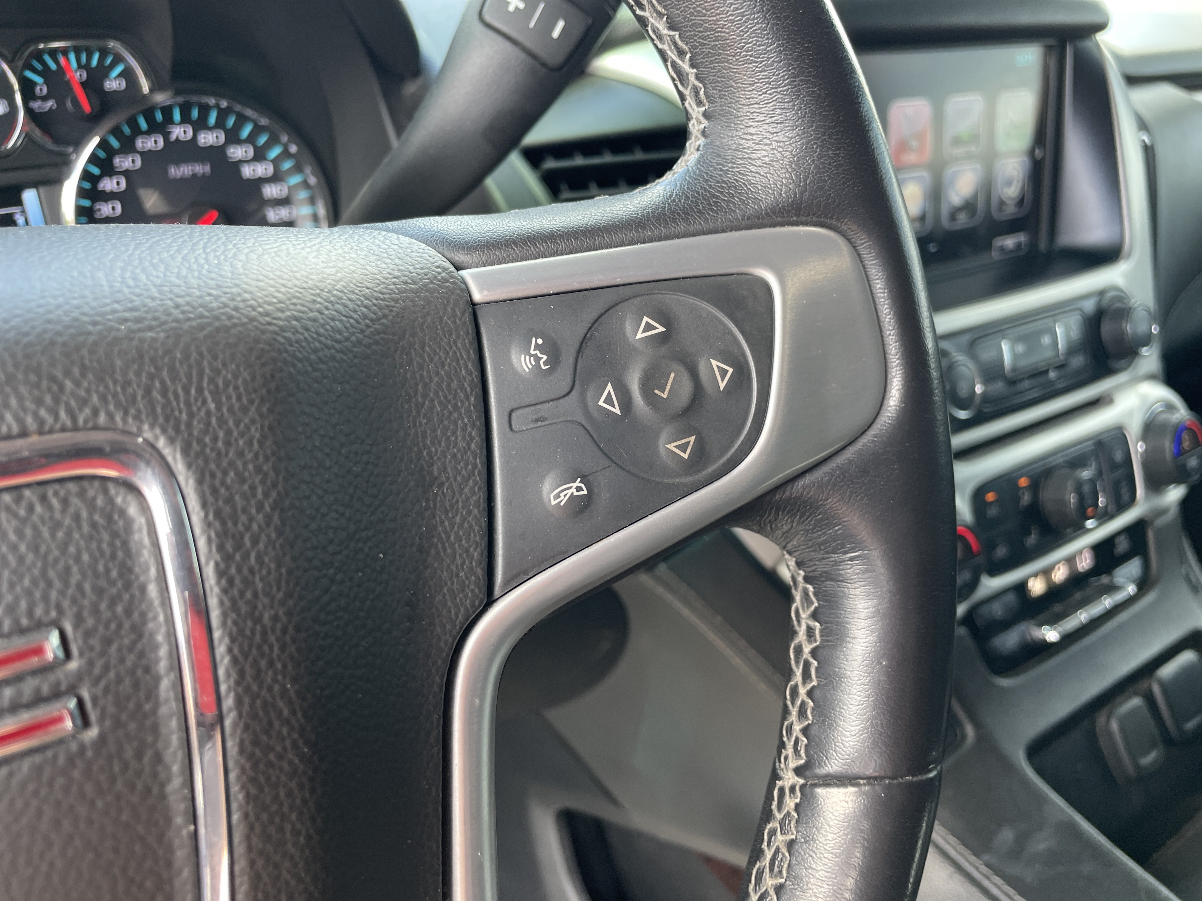 Used 2020 GMC Yukon XL SLT RWD image 36