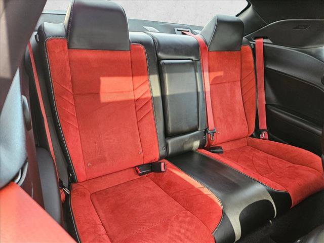 Used 2016 Dodge Challenger SRT Hellcat RWD image 17