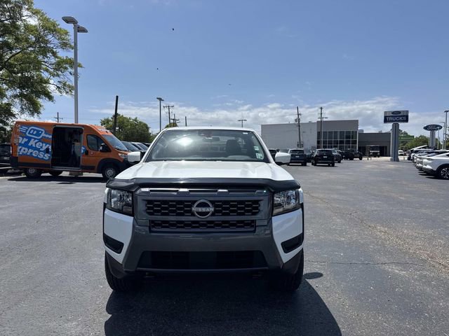 Used 2025 Nissan Frontier SV AWD/4WD image 2