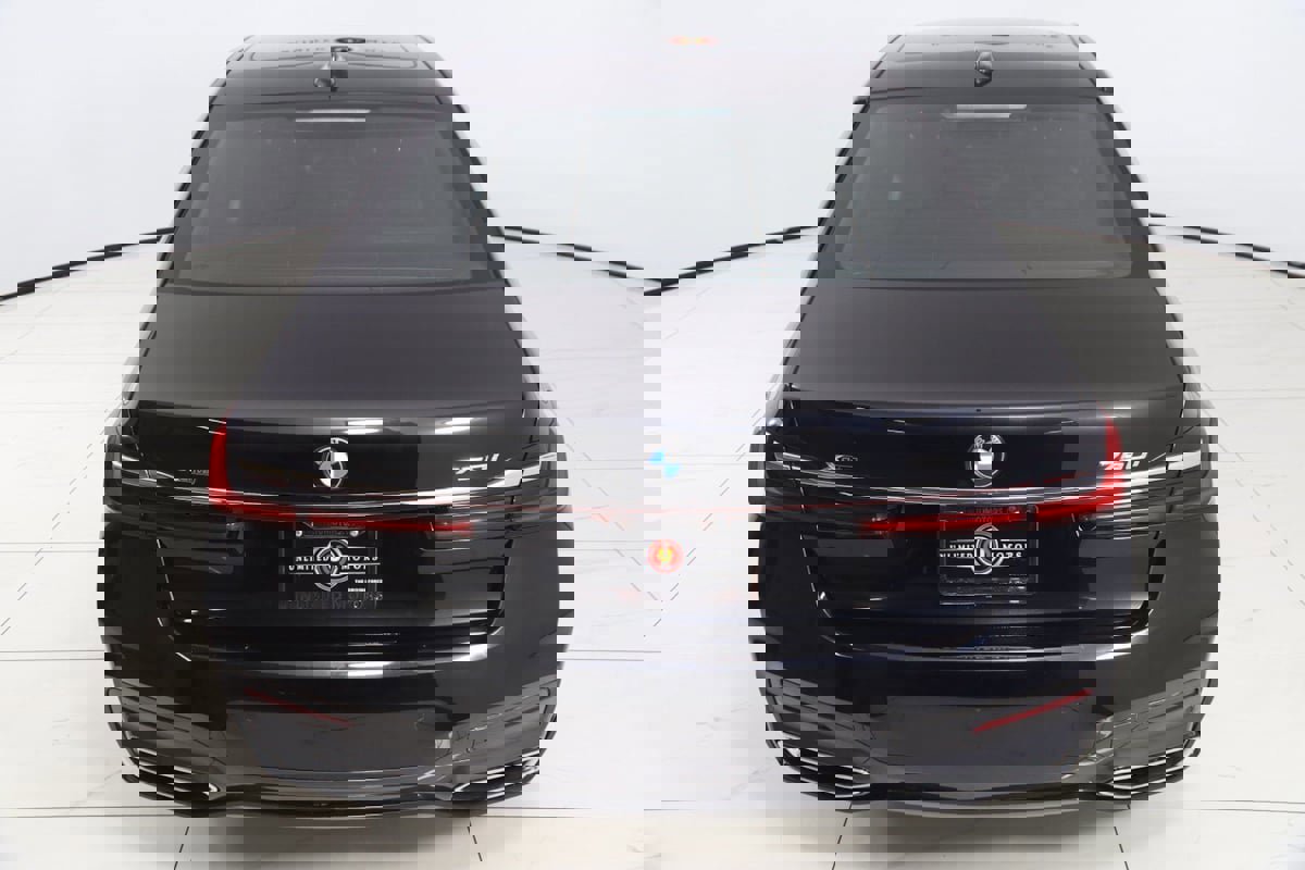 Used 2022 BMW 750i xDrive w/ M Sport Package image 62