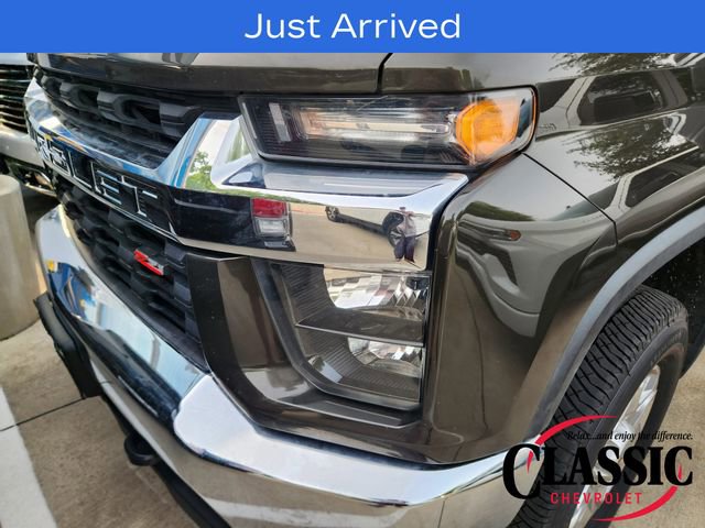 Used 2022 Chevrolet Silverado 2500 LT w/ Convenience Package AWD/4WD image 11
