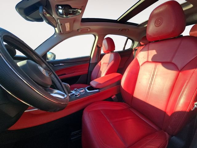 Used 2020 Alfa Romeo Stelvio Sport w/ Quick Order Package 22K Sport image 9