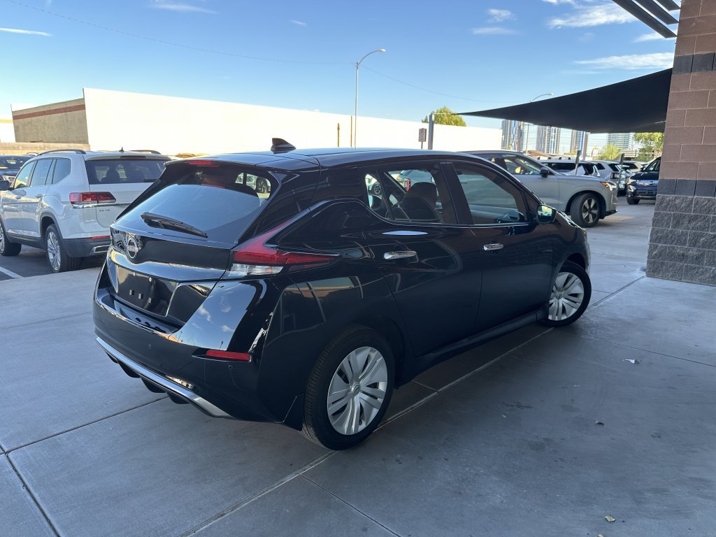 Used 2025 Nissan Leaf S FWD image 3