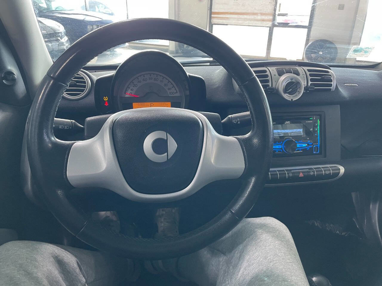 Used 2013 smart fortwo passion image 21