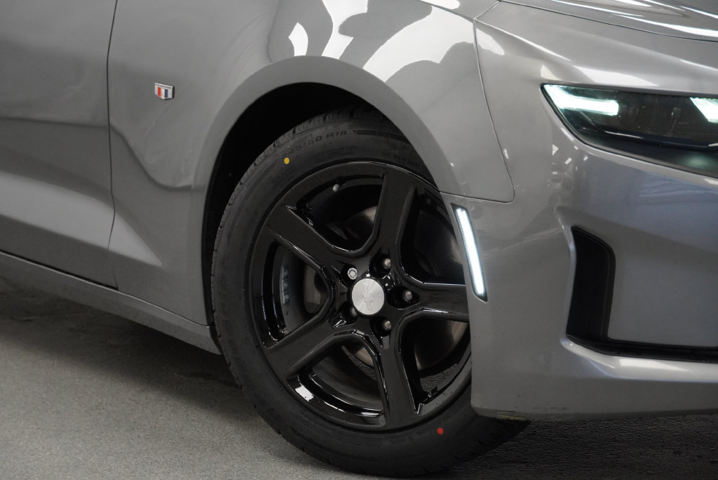 Certified 2020 Chevrolet Camaro LT RWD image 11