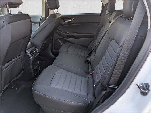 Used 2024 Ford Edge SE image 13