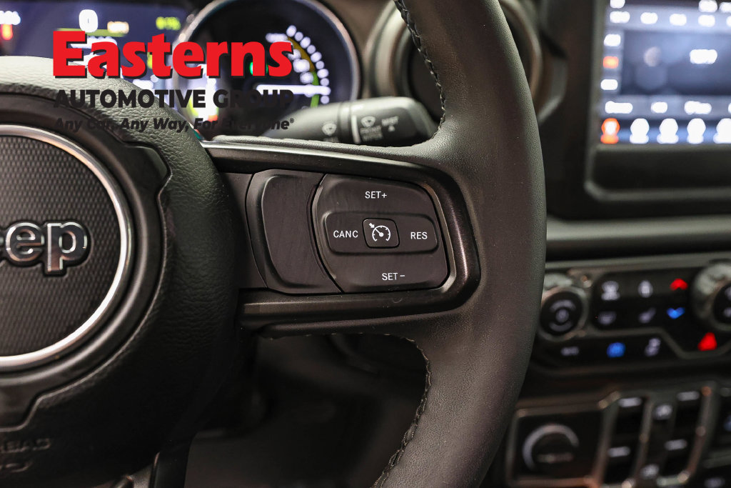 Used 2023 Jeep Wrangler Unlimited w/ Cold Weather Group AWD/4WD image 18