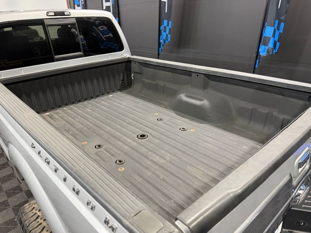 Used 2015 Ford F350 Platinum AWD/4WD image 12