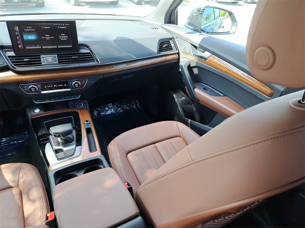 Used 2023 Audi Q5 2.0T Premium w/ Convenience Package image 25