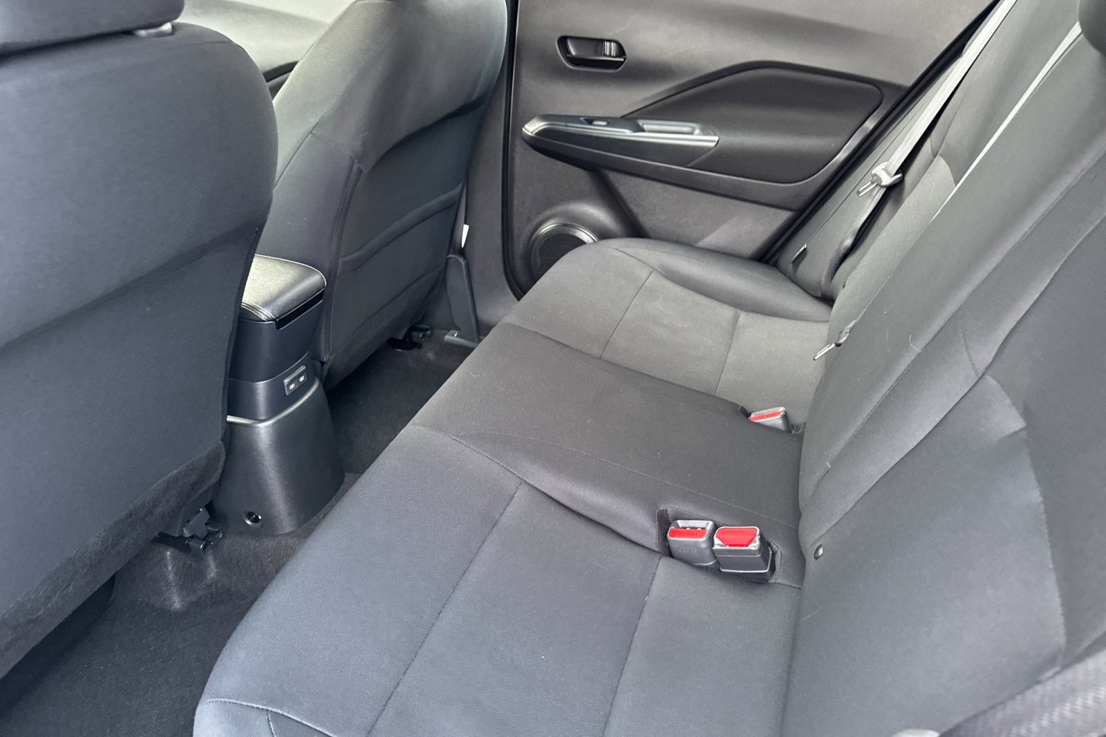 Used 2023 Nissan Kicks S image 12