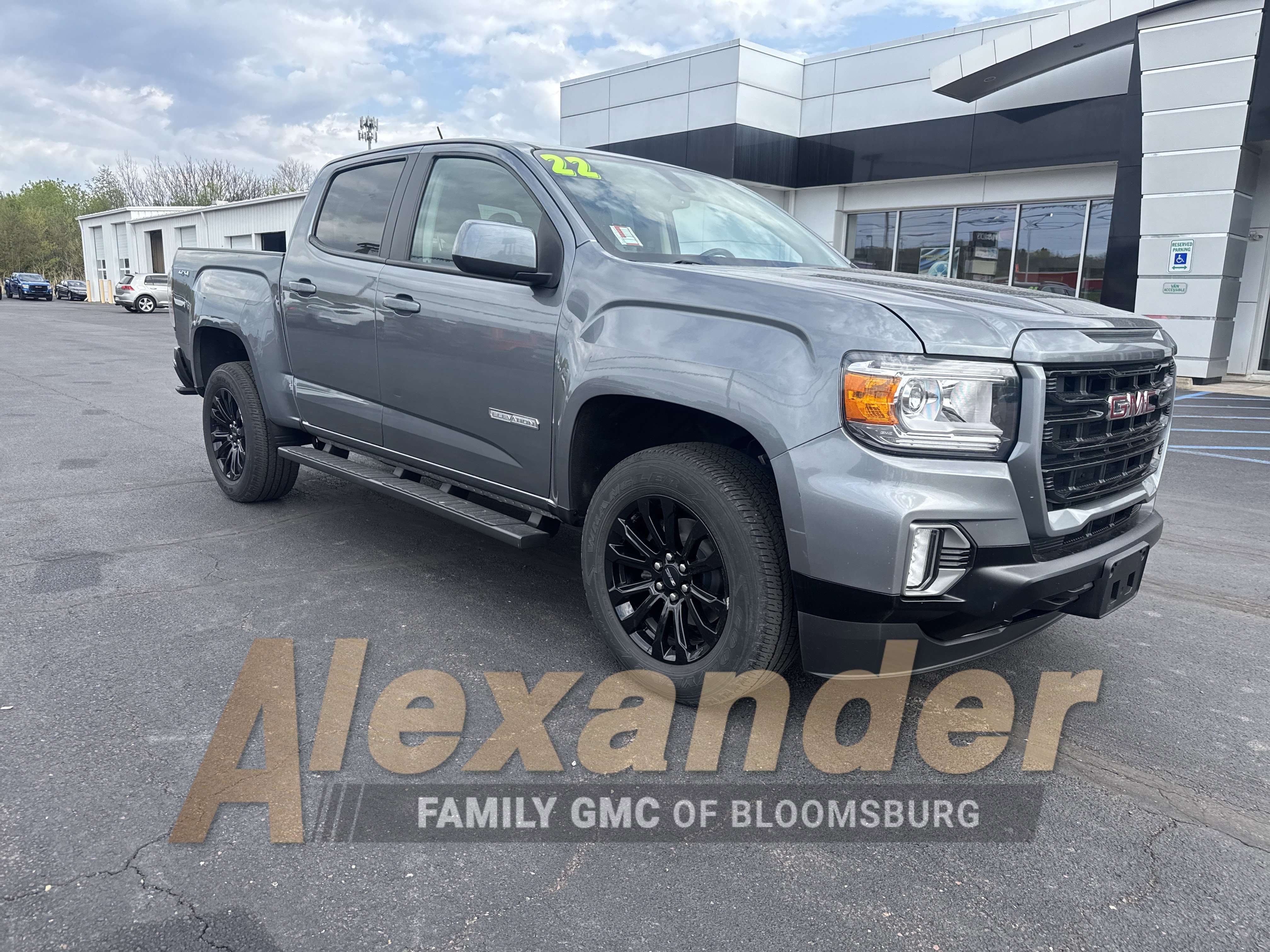 Used 2022 GMC Canyon Elevation w/ Elevation Premium Package AWD/4WD image 1