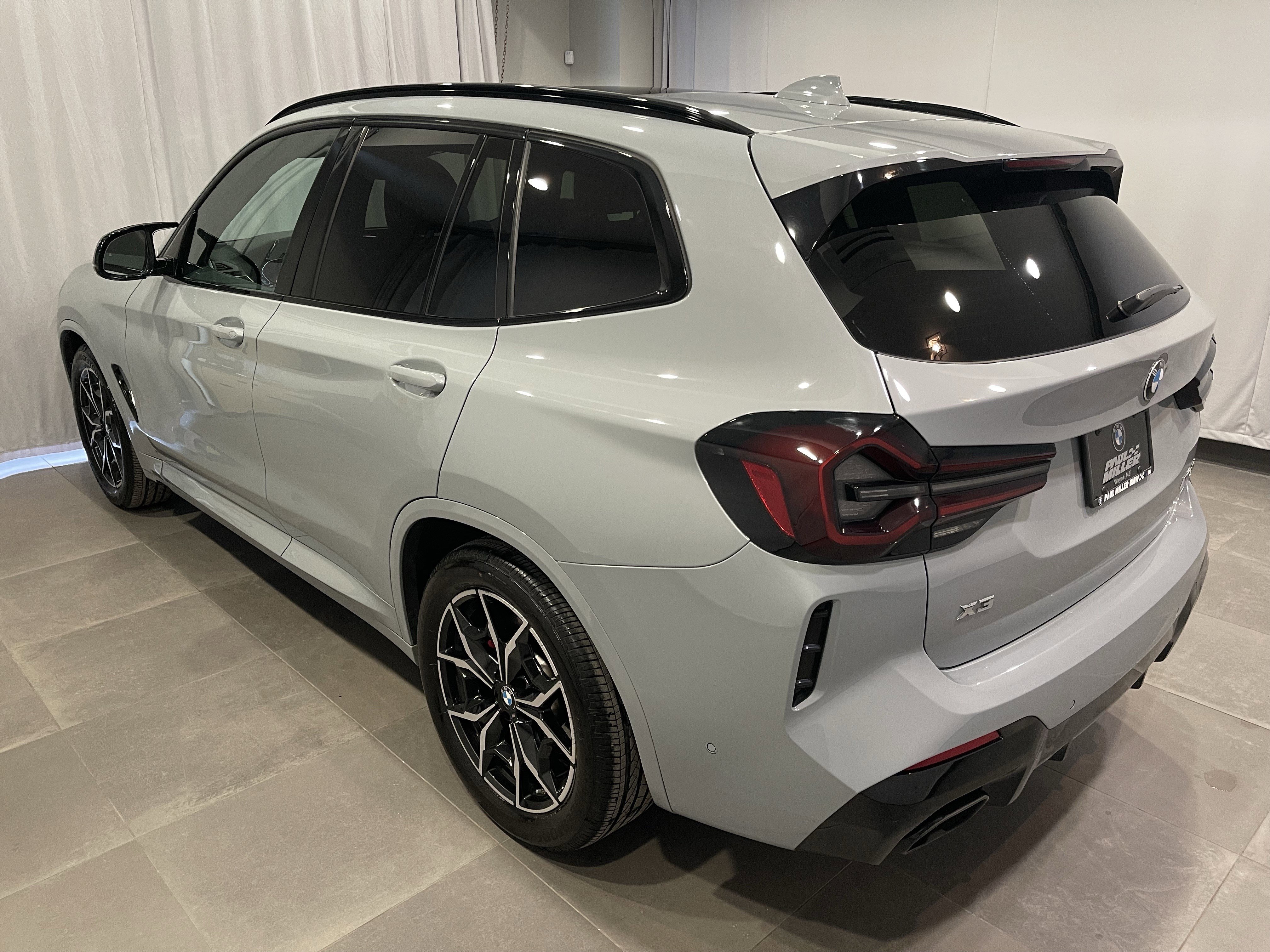 Used 2024 BMW X3 M40i w/ Parking Assistance Package image 5